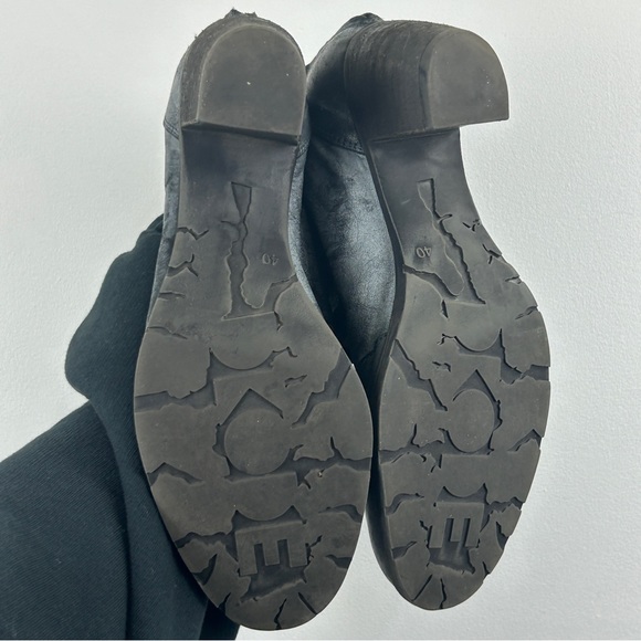 Dkode Perforated Leather Ankle Boots - Picture 4 of 7